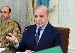 دہشتگردوں کو عبرتناک شکست دیں گے، پاکستان کی طرف میلی آنکھ سے دیکھنے کی جرات نہیں ہوگی: وزیراعظم