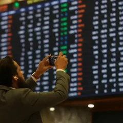 سیز فائر کے بعد اسٹاک مارکیٹ میں دھماکہ خیز تیزی، 10 ہزار پوائنٹس کا تاریخی اضافہ