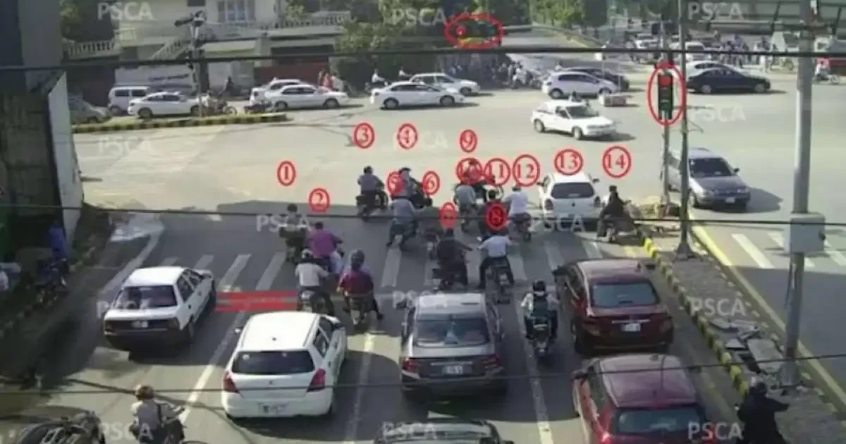 ای چالان ڈیفالٹرز کے خلاف کریک ڈاؤن، لاہور میں 1000 گاڑیوں کو نشانہ بنایا گیا