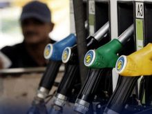 حکومت کا عوام کو جزوی ریلیف، پیٹرول اور ڈیزل کی قیمتوں میں کمی کردی