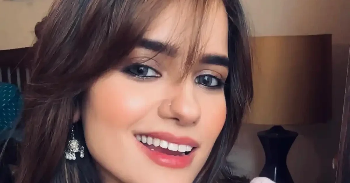 رابعہ کلثوم کا بھارتی فلم انڈسٹری میں کام کرنے والے پاکستانی فنکاروں پر شدید ردعمل چپیڑیں ماروں گی، پہلا ٹماٹر میں ماروں گی