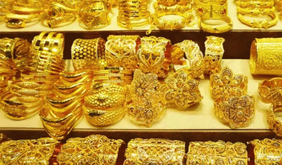 سونے کی قیمتوں میں بڑی کمی، فی تولہ 4200 روپے سستا