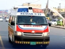 نوشہرہ میں زہریلی مٹھائی کھانے سے تین بچے جاں بحق، ماں کی حالت نازک