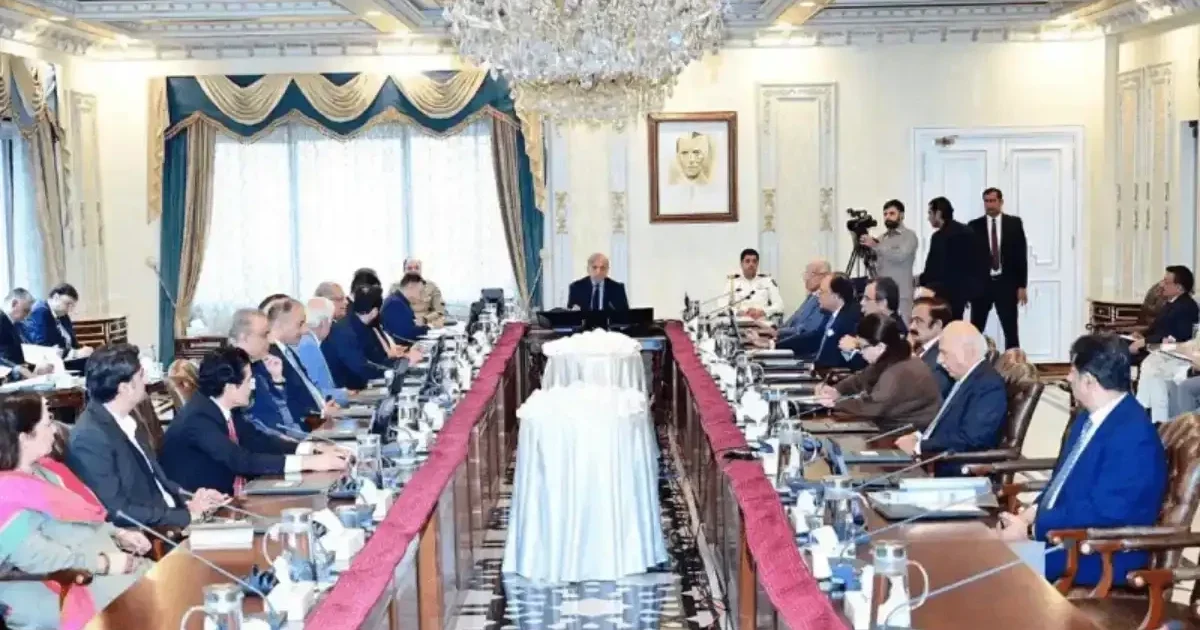 وفاقی وزراء کی تنخواہوں میں 140 فیصد اضافہ، صدر مملکت نے آرڈیننس جاری کر دیا