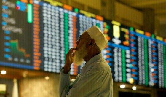 پاکستان اسٹاک ایکسچینج میں تیزی کے بعد مندی کا رجحان