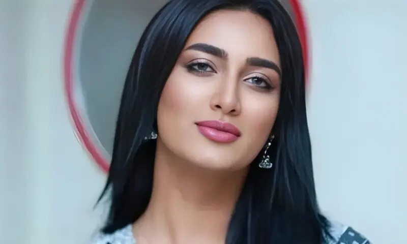 متھیرا کا راکھی ساونت پر سنگین الزام: ’’وہ منحوس اور غیرپیشہ ور عورت ہیں‘‘