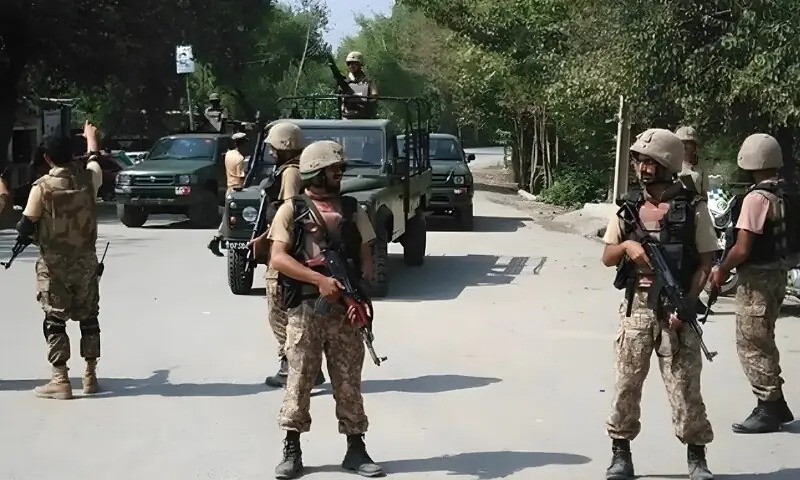 بلوچستان: سیکیورٹی فورسز کا بڑا آپریشن — 18 دہشتگرد ہلاک، بھاری اسلحہ برآمد