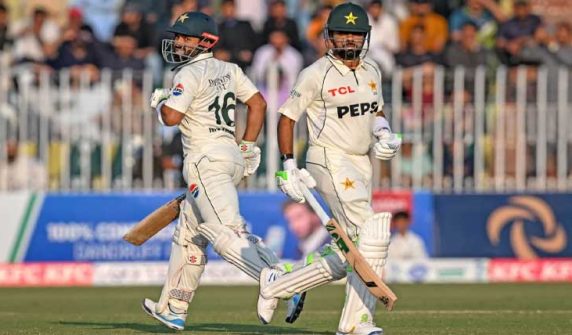پنڈی ٹیسٹ کا تیسرا روز ختم پاکستان نے دوسری اننگز میں 4 وکٹوں پر 94 رنز بنالیے