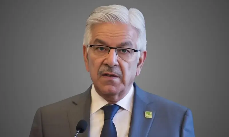 پی ٹی آئی پاک افغان تعلقات کو اپنے کاروباری مفادات کے تناظر میں نہ دیکھے، خواجہ آصف