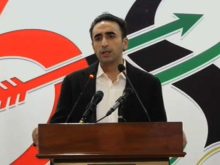 اٹھارہویں ترمیم کے ساتھ کھیلنے والے آگ کے ساتھ کھیل رہے ہیں بلاول بھٹو