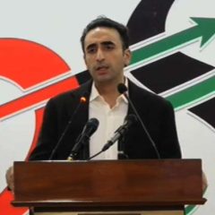 اٹھارہویں ترمیم کے ساتھ کھیلنے والے آگ کے ساتھ کھیل رہے ہیں بلاول بھٹو