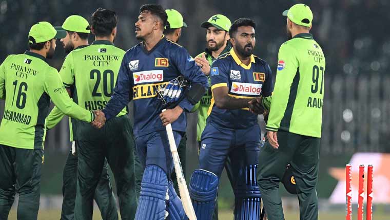 سری لنکن کرکٹ ٹیم کا دورہ پاکستان جاری رکھنے کا فیصلہ