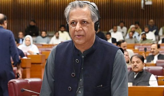 سینیٹ سے منظور 27 ویں آئینی ترمیم بل قومی اسمبلی میں پیش، اپوزیشن کا احتجاج