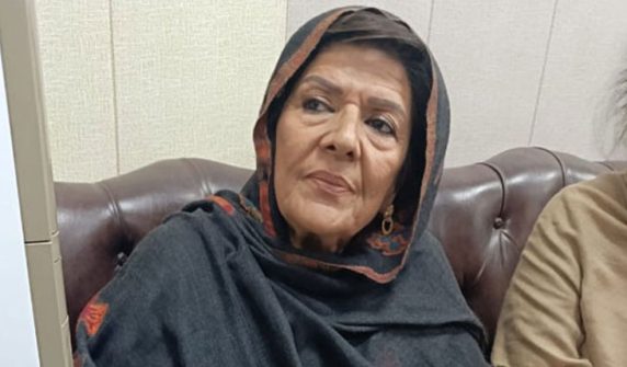 علیمہ خان کو ضمانتی مچلکے جمع کرانے پر عدالتی تحویل سے جانے کی اجازت