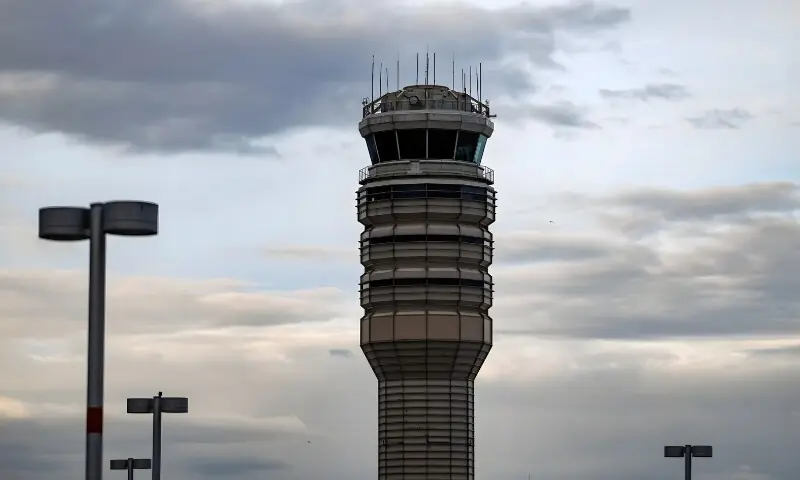 واشنگٹن کے ریگن ایئرپورٹ پر بم کی اطلاع، تمام پروازیں عارضی طور پر معطل