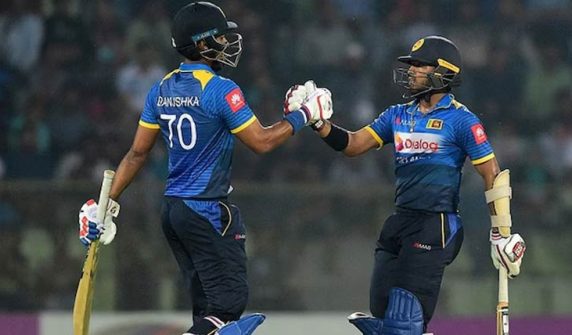 ٹی 20 ٹرائی سیریز میں سری لنکا کی زمبابوے کو 9 وکٹوں سے شکست