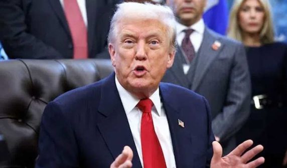 پاکستان اور بھارت ایٹمی ہتھیار نکال رہے تھے، میں نے جنگ رکوائی ٹرمپ