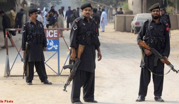 ہنگو میں دہشتگردوں کا حملہ، فائرنگ کے تبادلے میں 3 پولیس اہلکار شہید