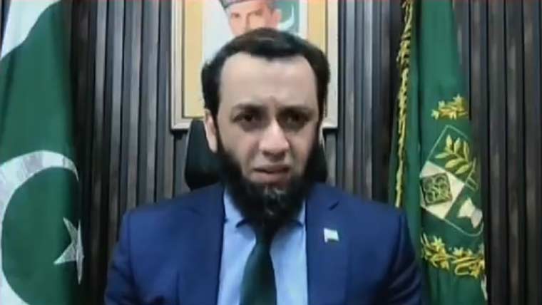 بانی پی ٹی آئی کے بیٹے بتائیں کس حیثیت میں پاکستان پر تنقید کر رہے ہیں؟ عطا تارڑ