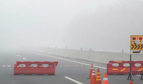 ملک کے مختلف شہروں میں شدید دھند، موٹرویز مختلف مقامات سے بند