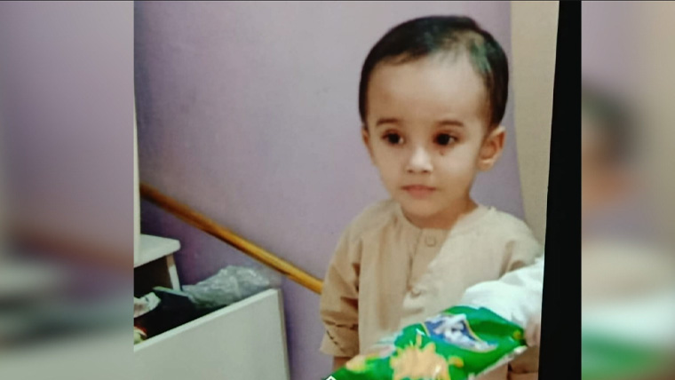 گلشن اقبال میں کھلے مین ہول میں گرنے والے 3 سالہ بچے کی لاش 14 گھنٹے بعد نالے سے برآمد