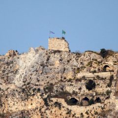 اسرائیلی فوج کی جنوبی لبنان میں پیش قدمی، تاریخی الشقیف قلعے پر اسرائیلی پرچم لہرا دیا