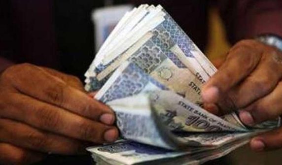 وفاق نے سرکاری ملازمین کی تنخواہوں اور پنشن میں اضافے کی منظوری دیدی
