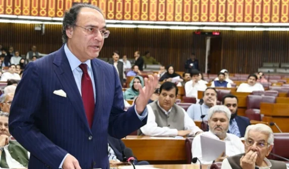 وزیر خزانہ نے مالی سال 27-2026 کے لیے 18 ہزار ارب روپے سے زائد کا وفاقی بجٹ پیش کردیا